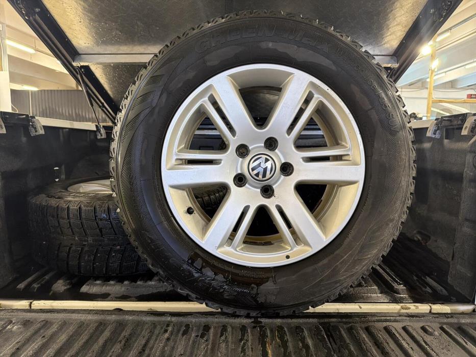 VOLKSWAGEN Amarok 2014