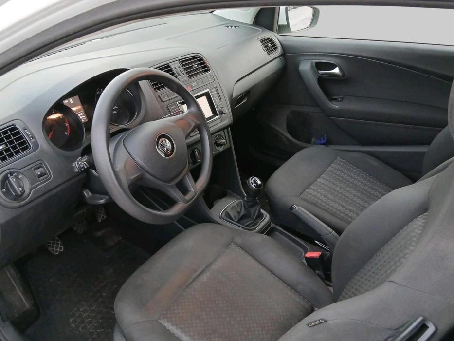 VOLKSWAGEN Polo 2017