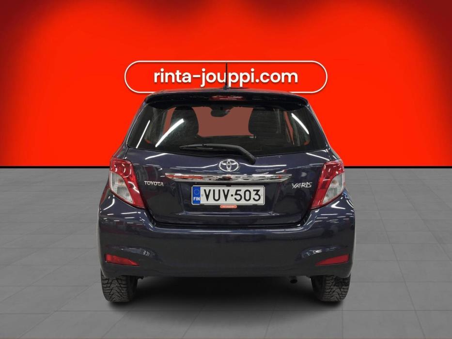 TOYOTA Yaris 2012