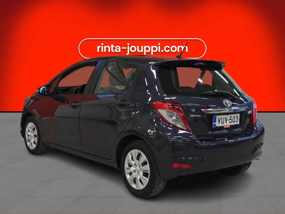 TOYOTA Yaris 2012