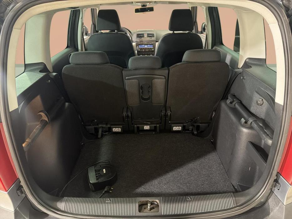 SKODA Yeti 2011