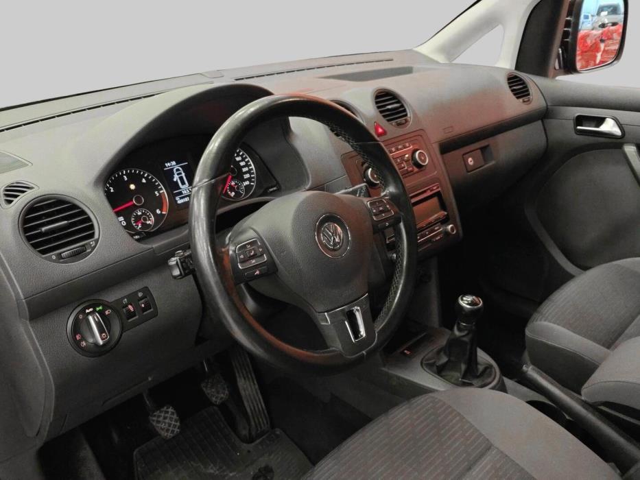 VOLKSWAGEN Caddy Maxi 2011