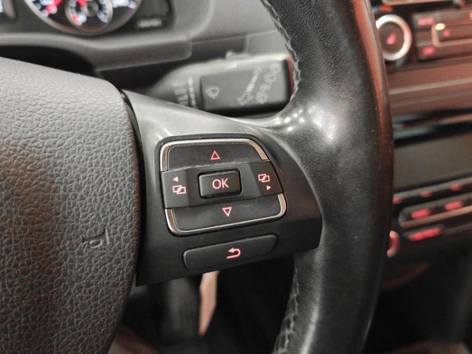 VOLKSWAGEN Caddy Maxi 2011