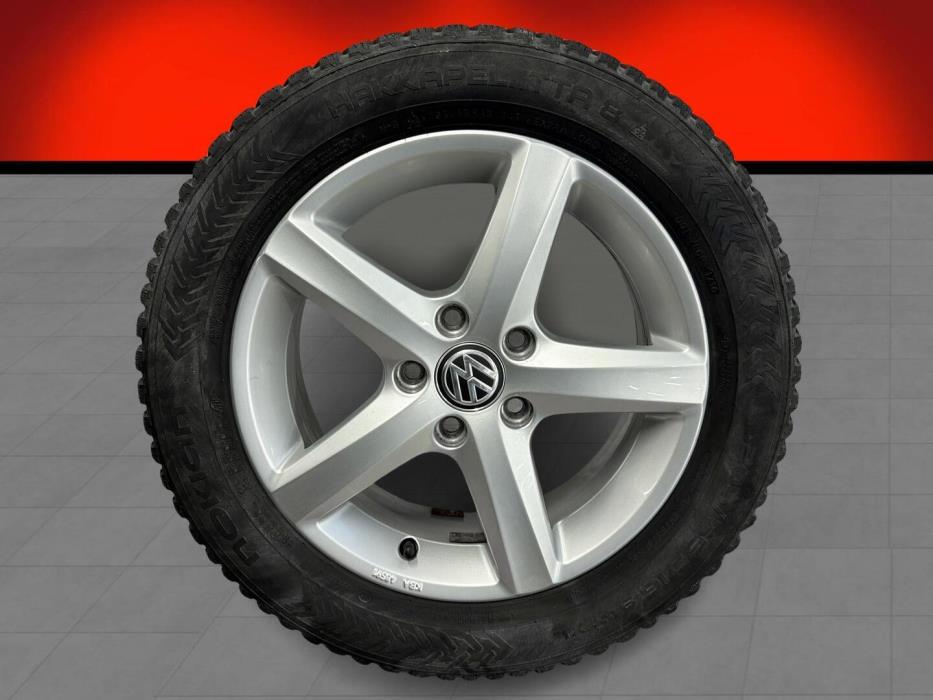 VOLKSWAGEN Golf 2016
