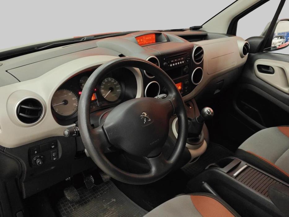 PEUGEOT Partner 2016