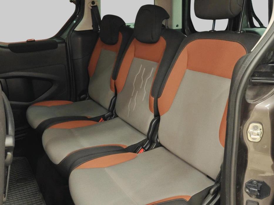 PEUGEOT Partner 2016