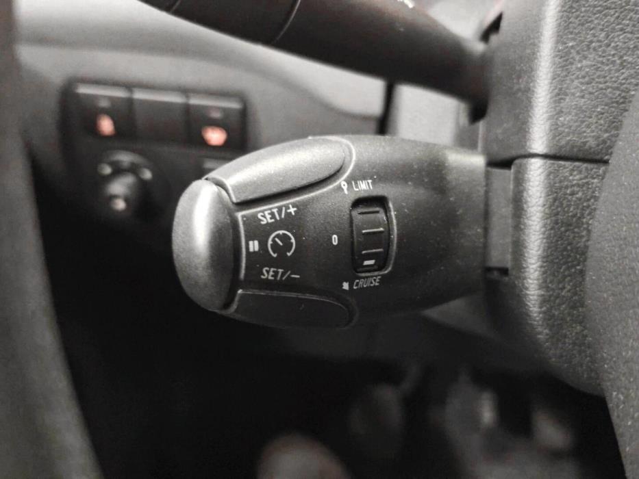 PEUGEOT Partner 2016