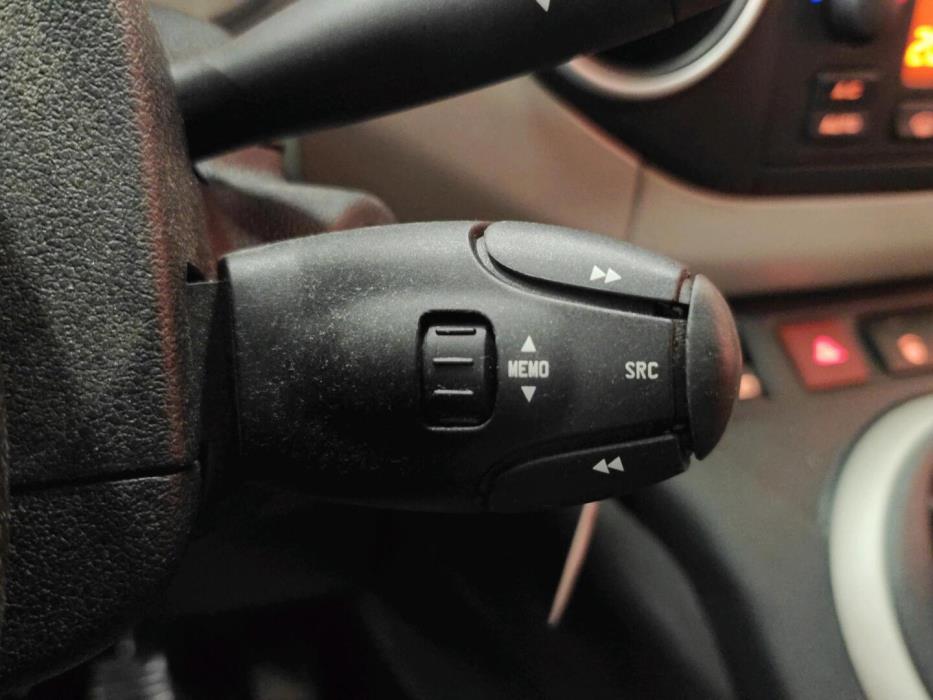 PEUGEOT Partner 2016