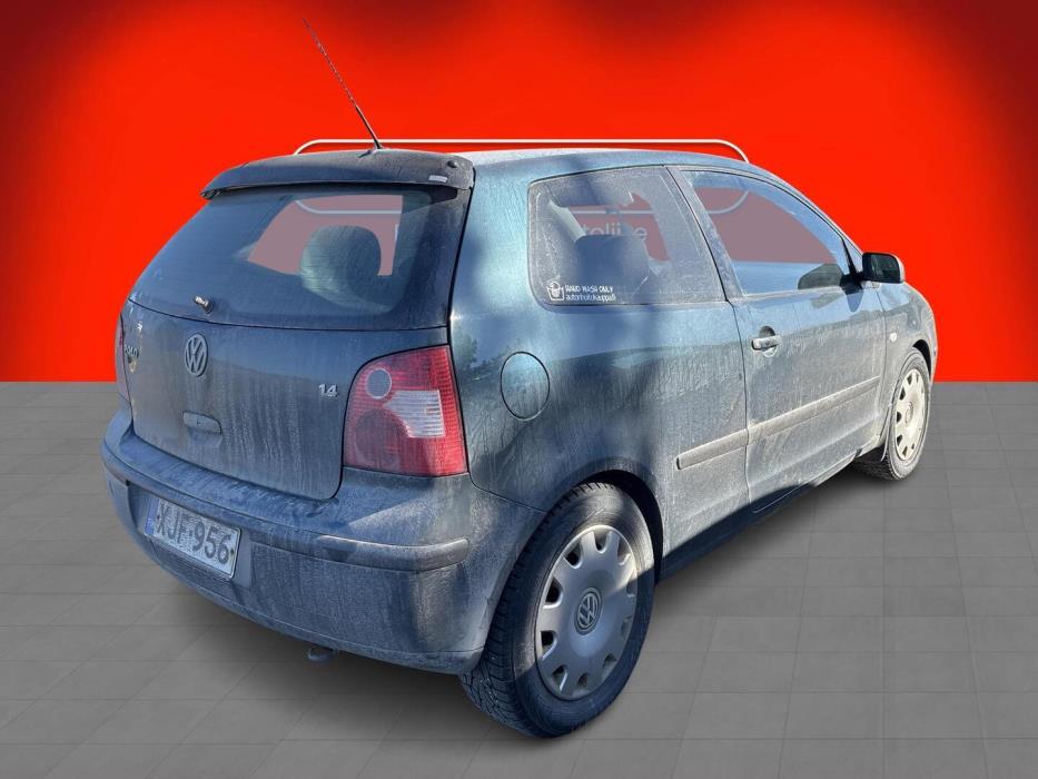 VOLKSWAGEN Polo 2002