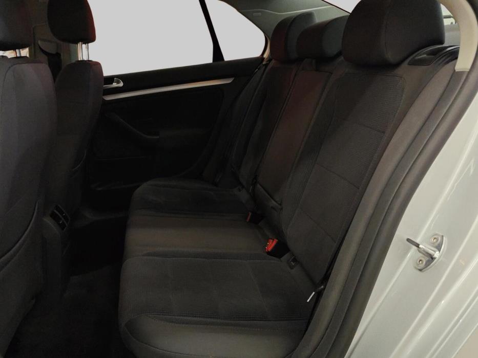 VOLKSWAGEN Jetta 2006