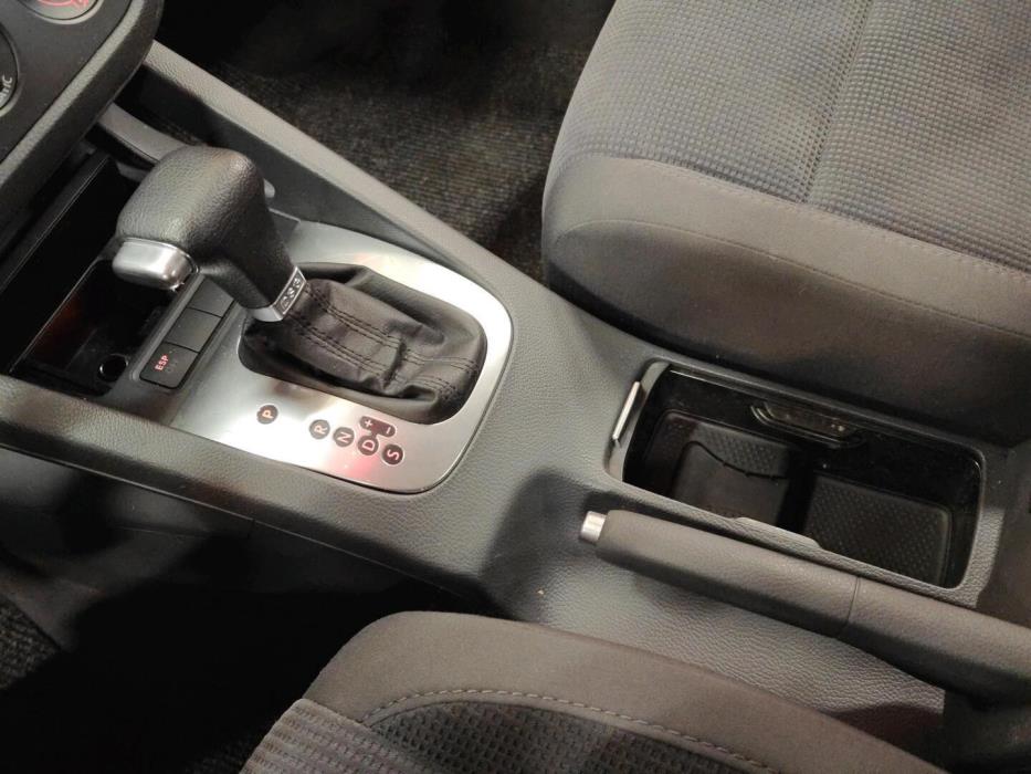 VOLKSWAGEN Jetta 2006