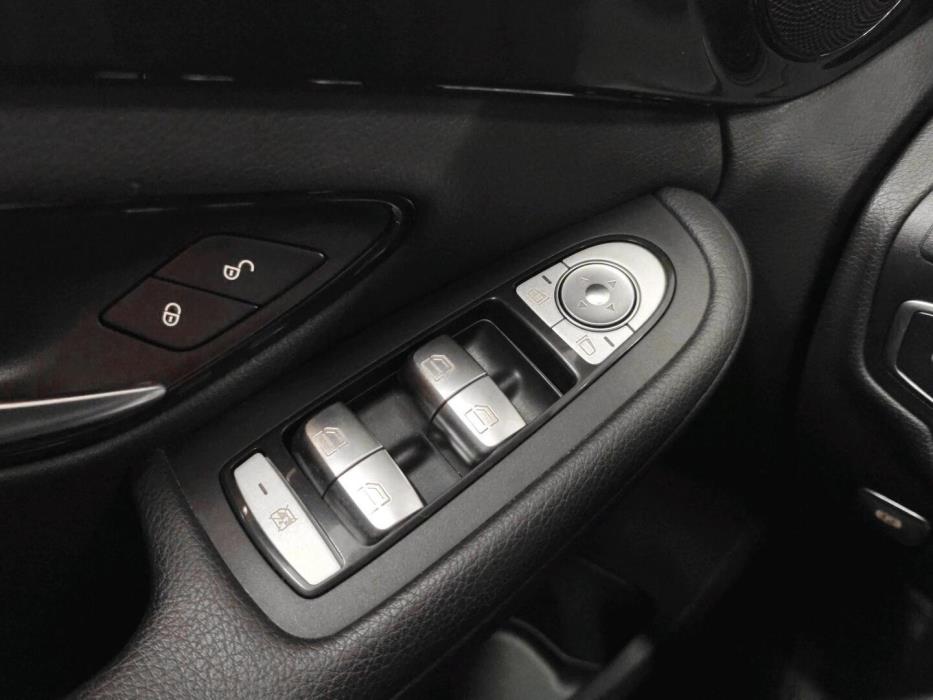 MERCEDES-BENZ C 2016