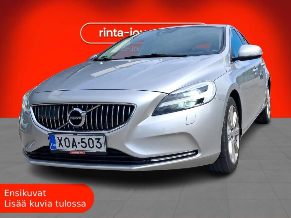 VOLVO V40 2017