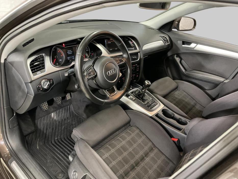 AUDI A4 2014