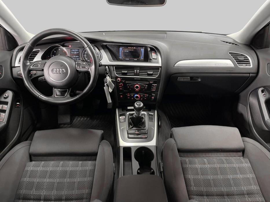 AUDI A4 2014