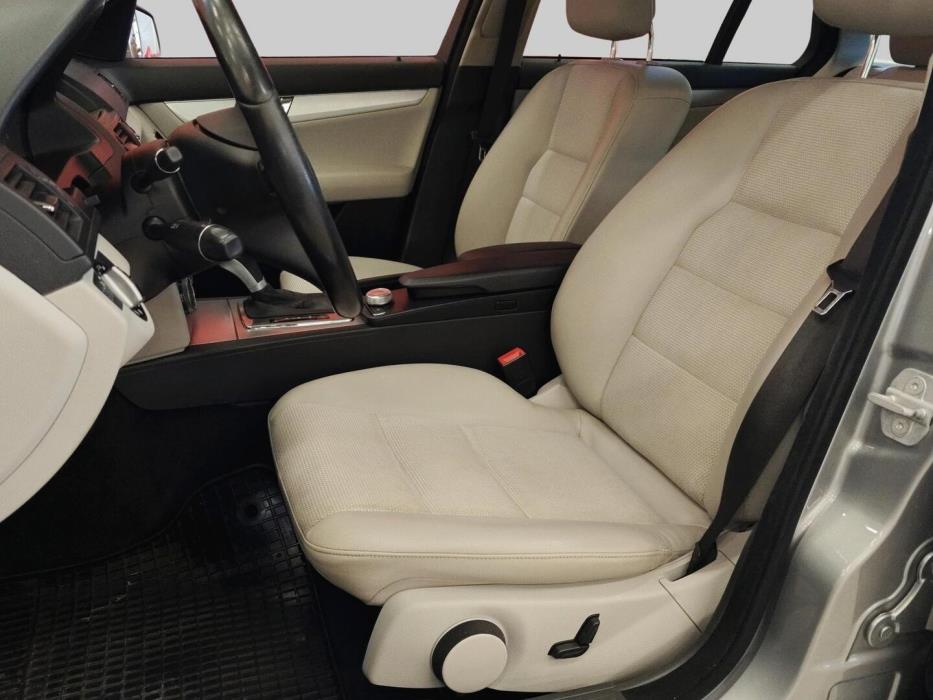 MERCEDES-BENZ C 2009