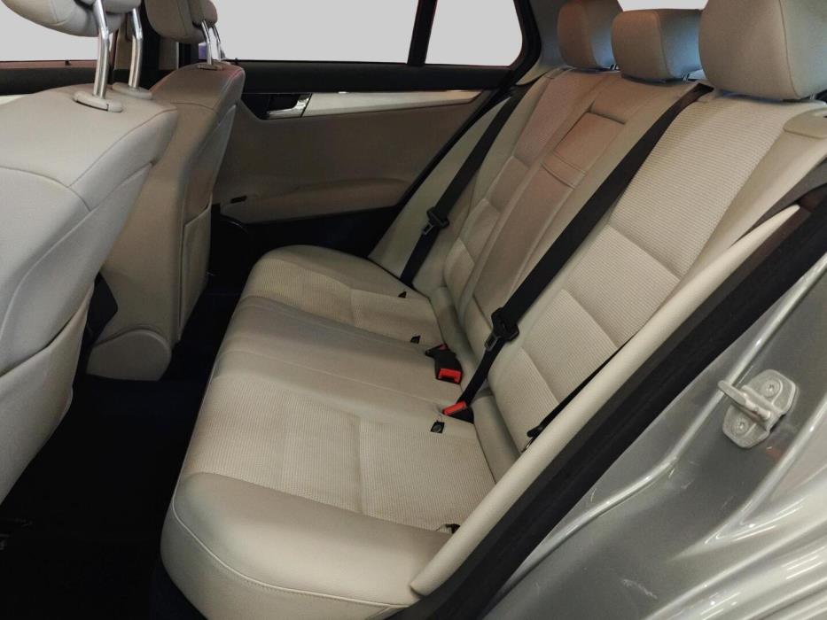 MERCEDES-BENZ C 2009