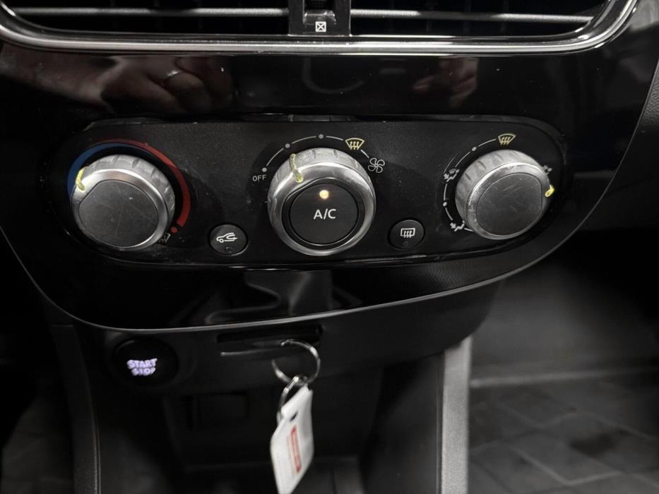 RENAULT Clio 2019