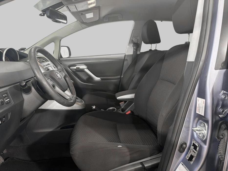 TOYOTA Verso 2011