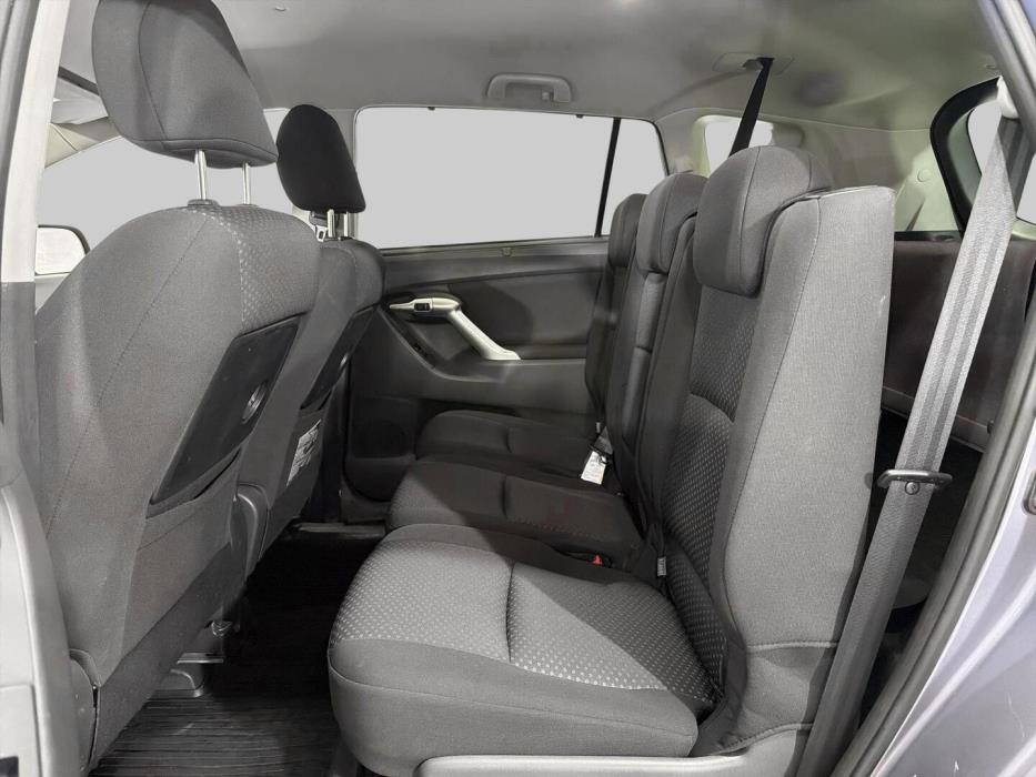TOYOTA Verso 2011