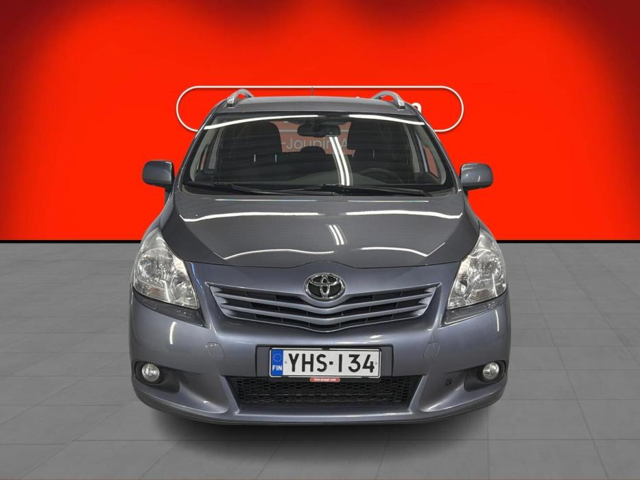 TOYOTA Verso 2011