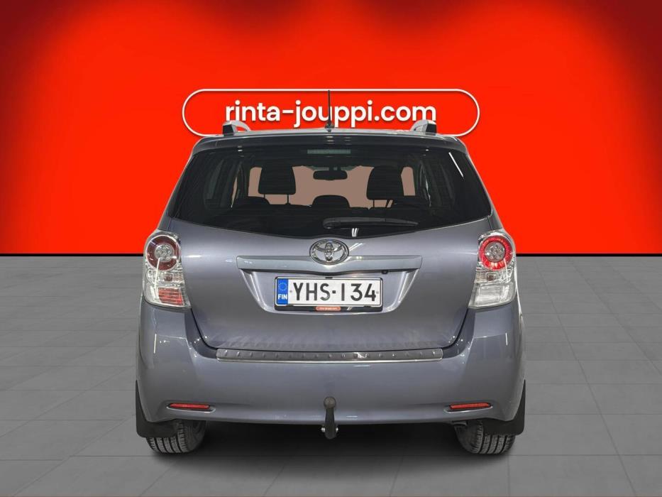 TOYOTA Verso 2011