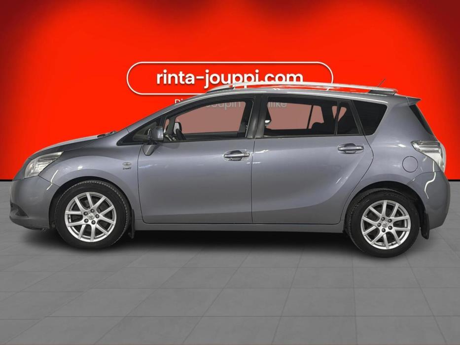 TOYOTA Verso 2011
