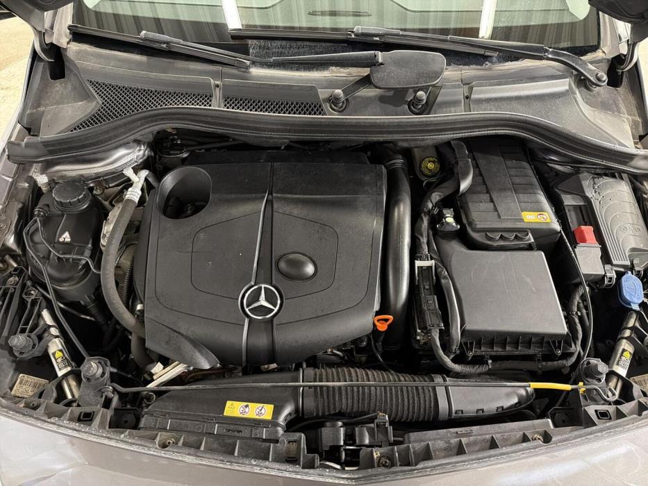 MERCEDES-BENZ B 2013