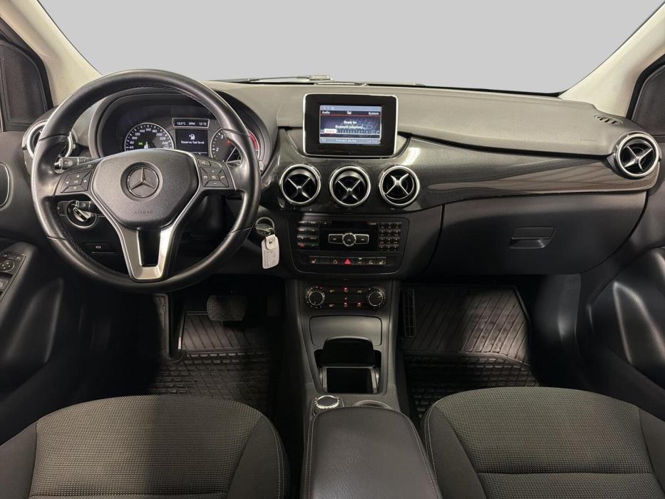 MERCEDES-BENZ B 2013