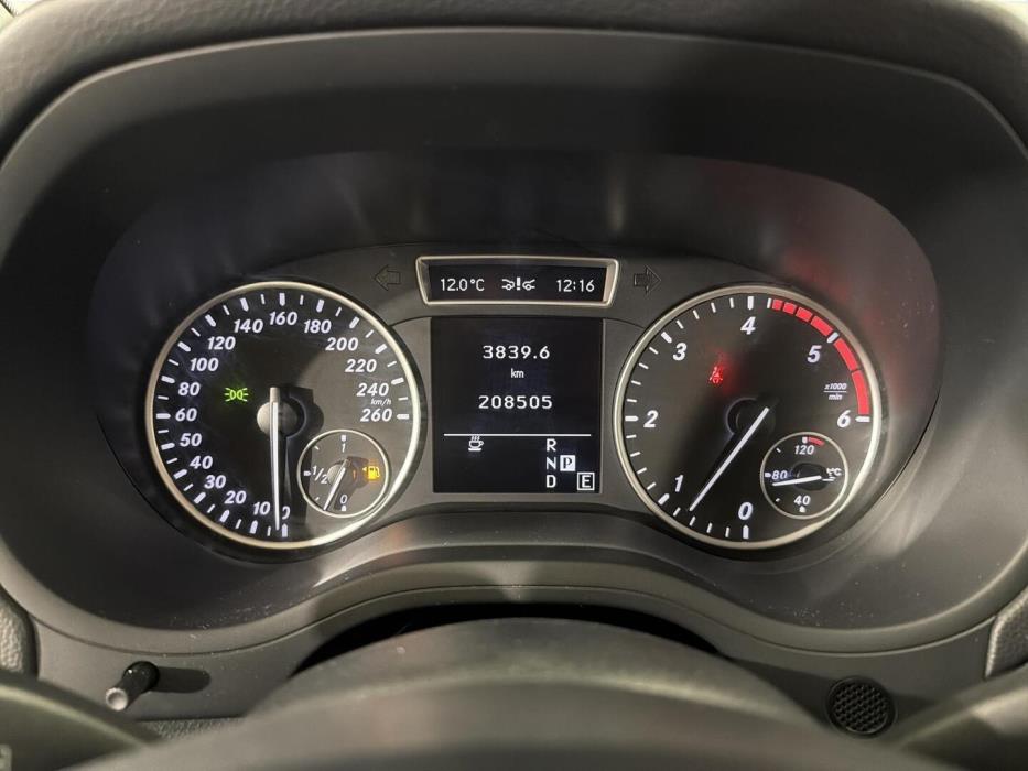 MERCEDES-BENZ B 2013