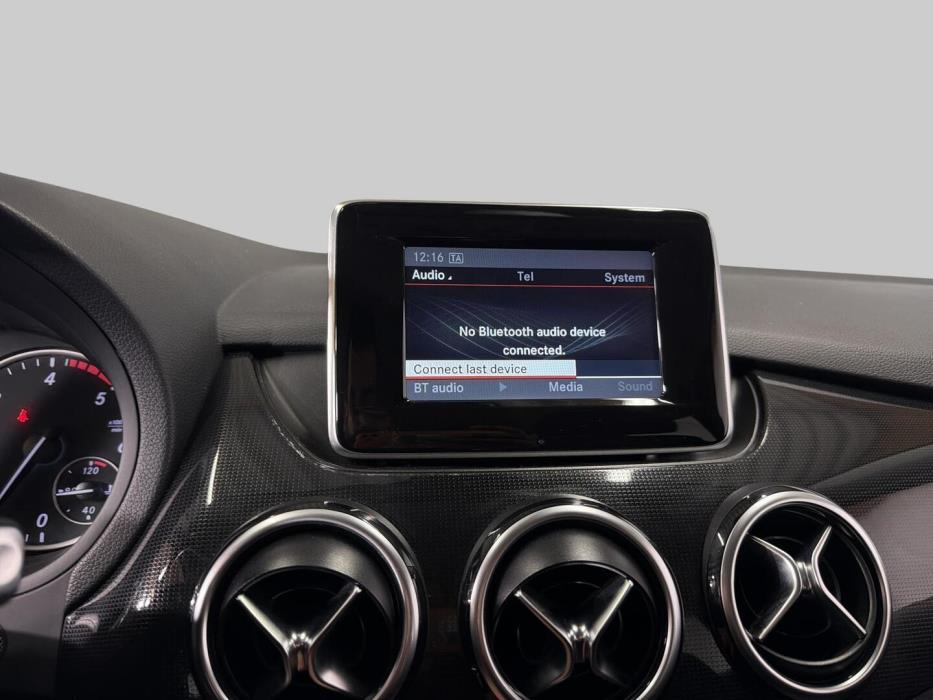 MERCEDES-BENZ B 2013