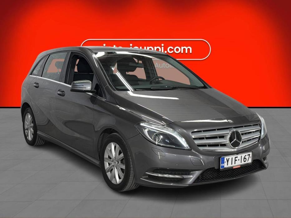MERCEDES-BENZ B 2013