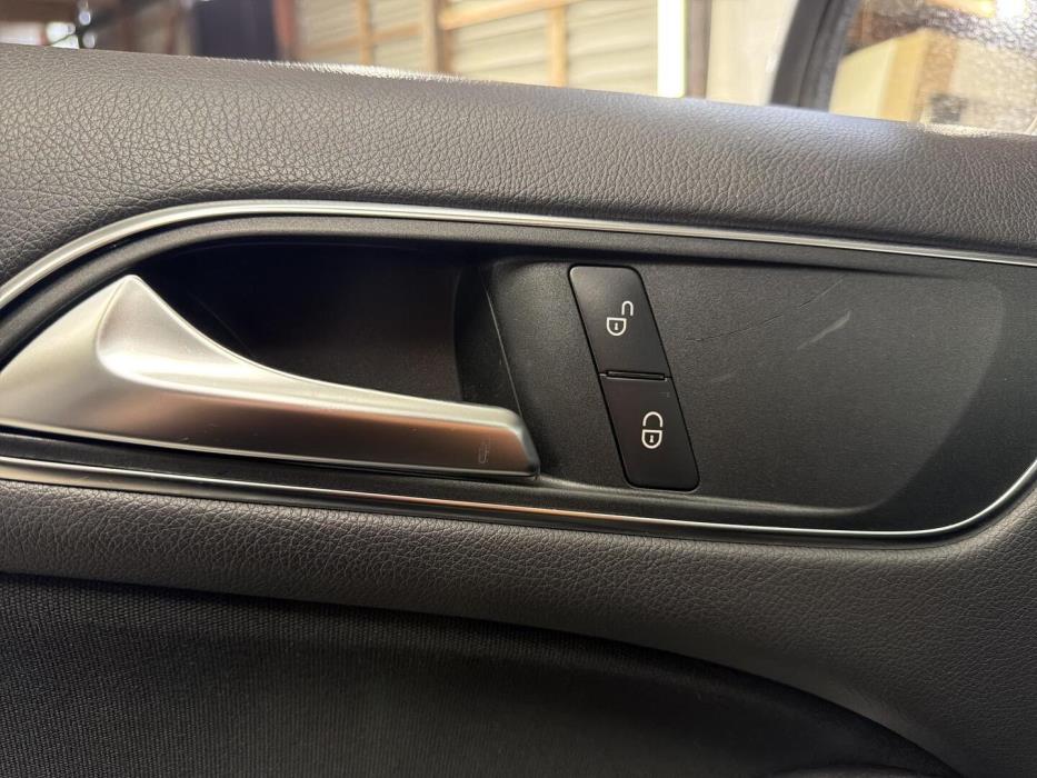 MERCEDES-BENZ B 2013