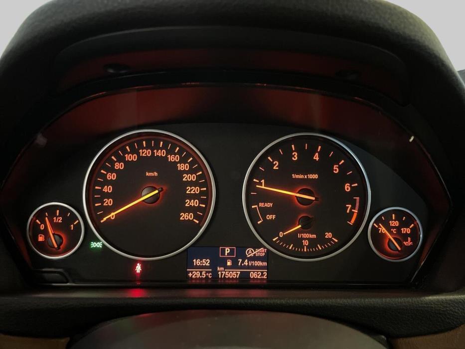 BMW 320 2015