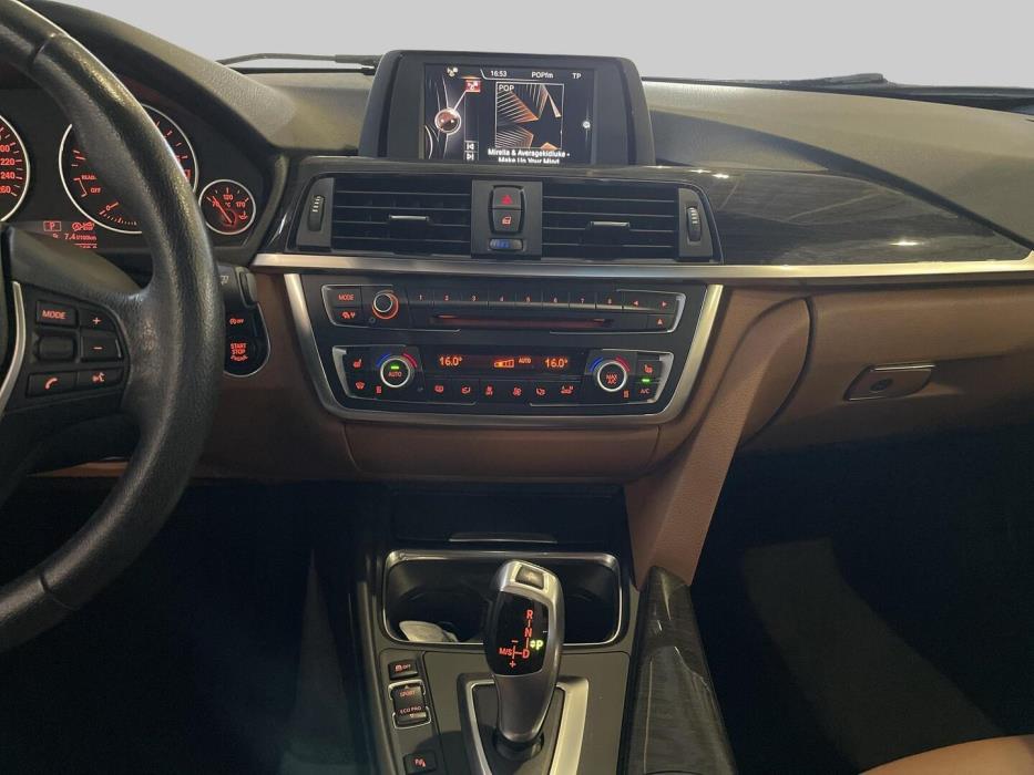BMW 320 2015