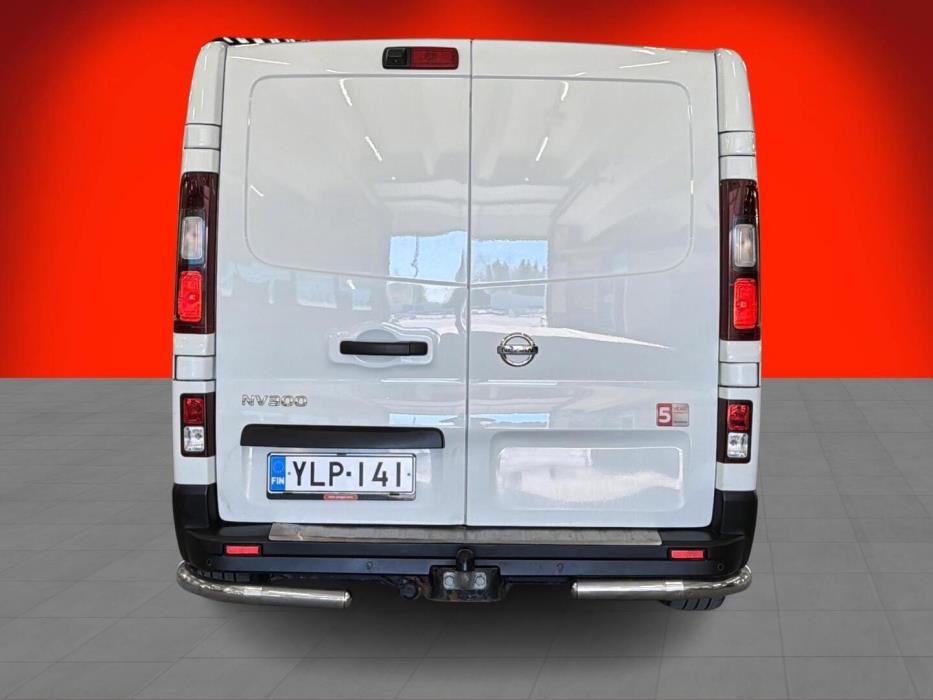 NISSAN NV300 2021