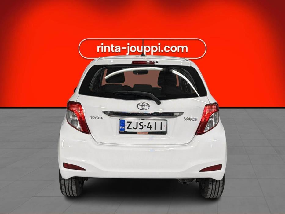 TOYOTA Yaris 2012