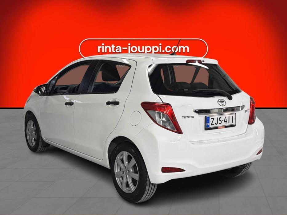 TOYOTA Yaris 2012