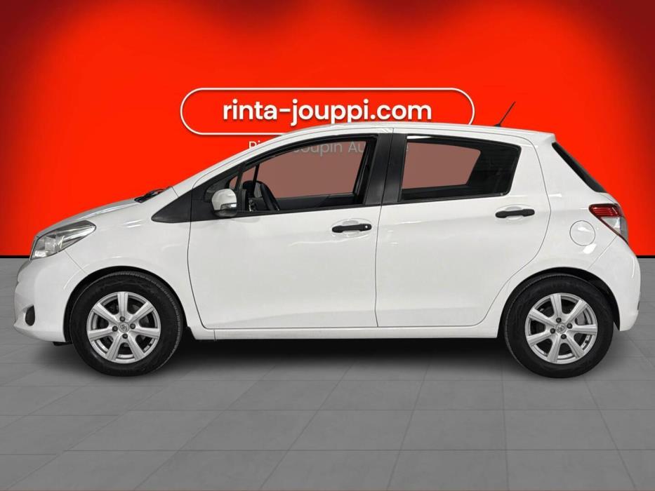 TOYOTA Yaris 2012