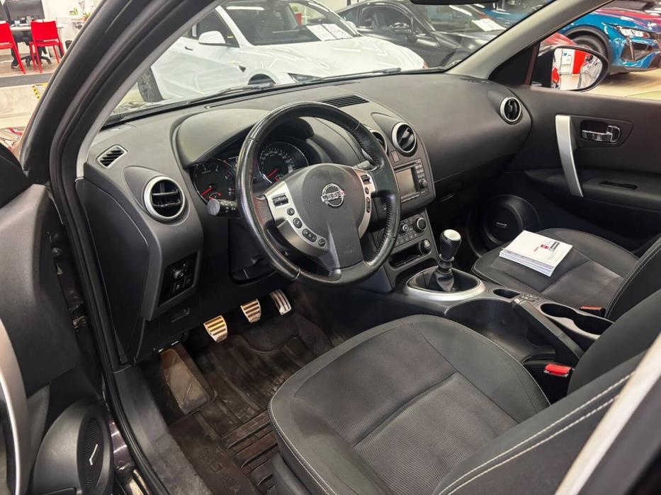 NISSAN Qashqai 2013