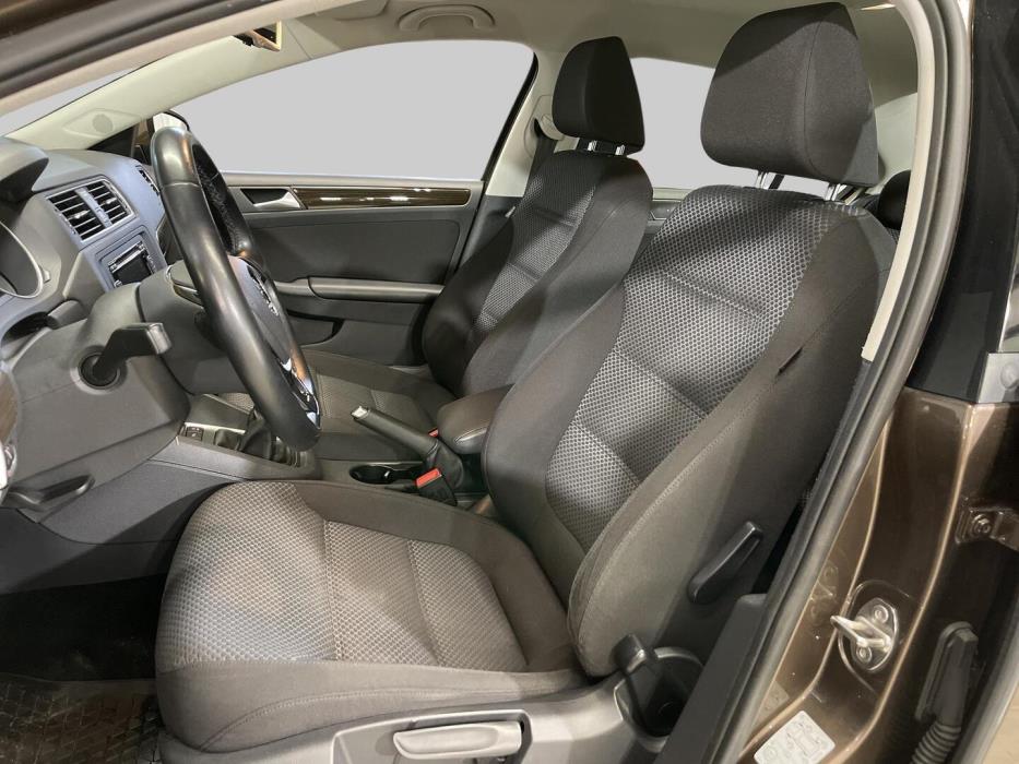 VOLKSWAGEN Jetta 2015