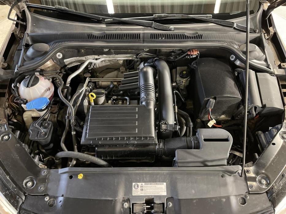 VOLKSWAGEN Jetta 2015