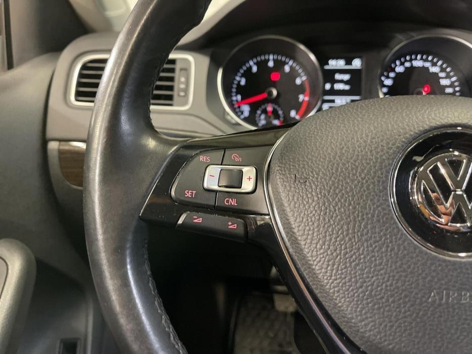 VOLKSWAGEN Jetta 2015