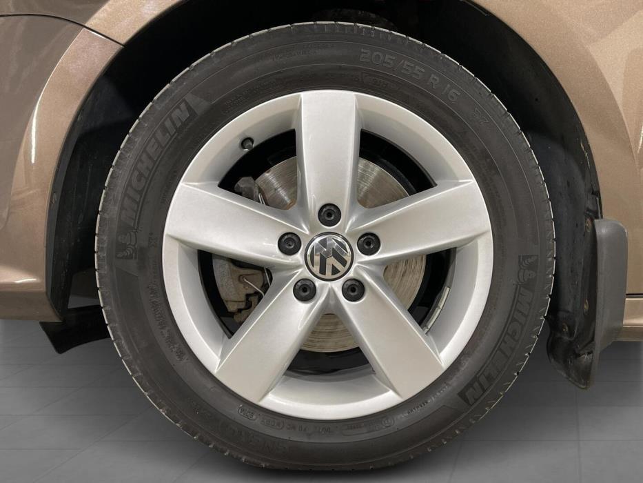 VOLKSWAGEN Jetta 2015