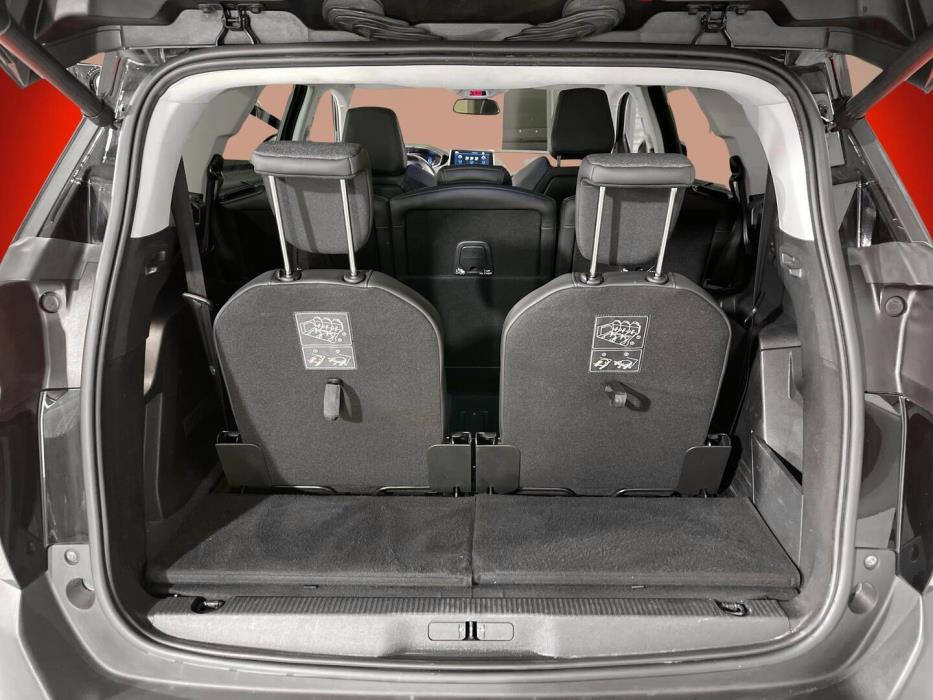 PEUGEOT 5008 2019