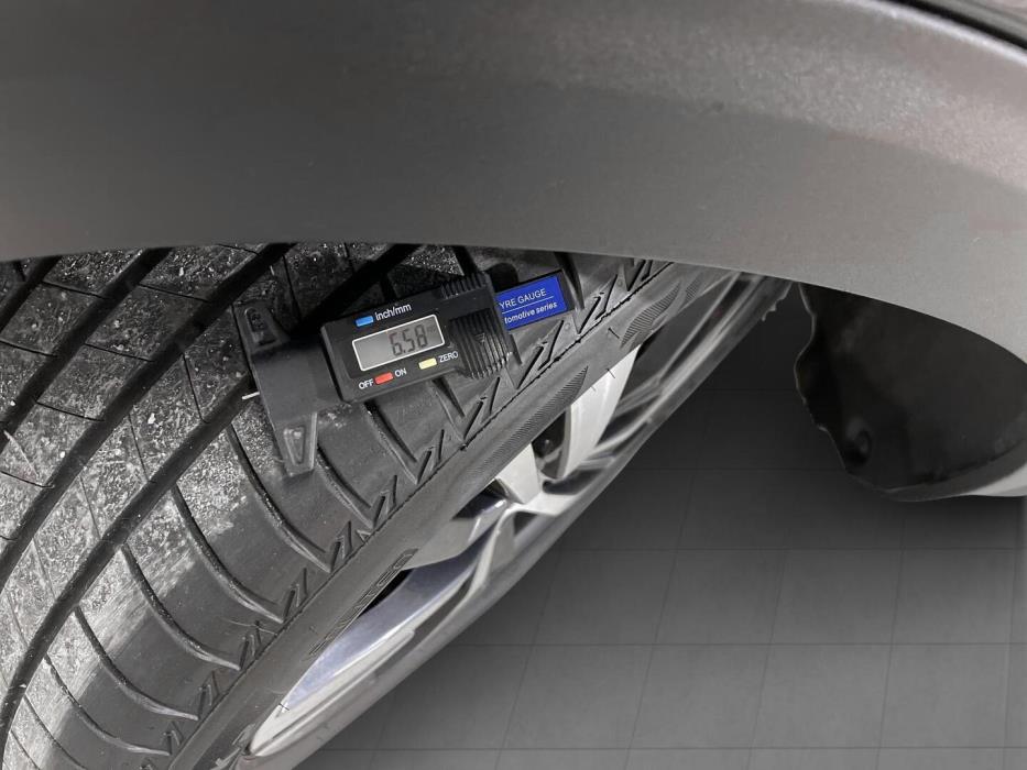 PEUGEOT 5008 2019