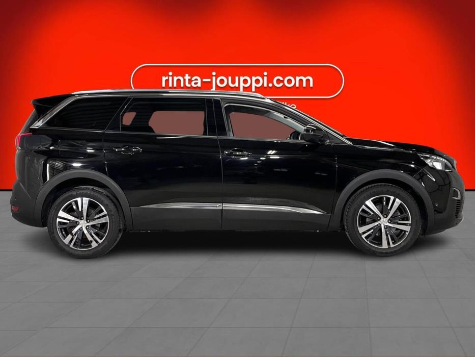 PEUGEOT 5008 2019