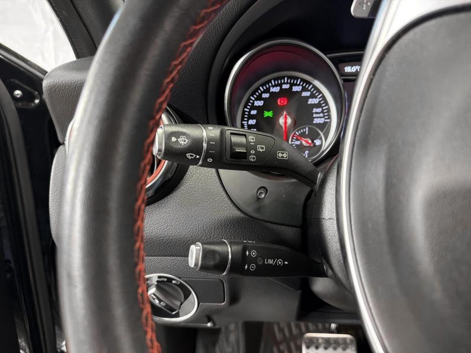 MERCEDES-BENZ GLA 2020