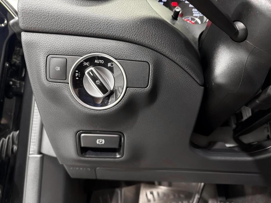 MERCEDES-BENZ GLA 2020