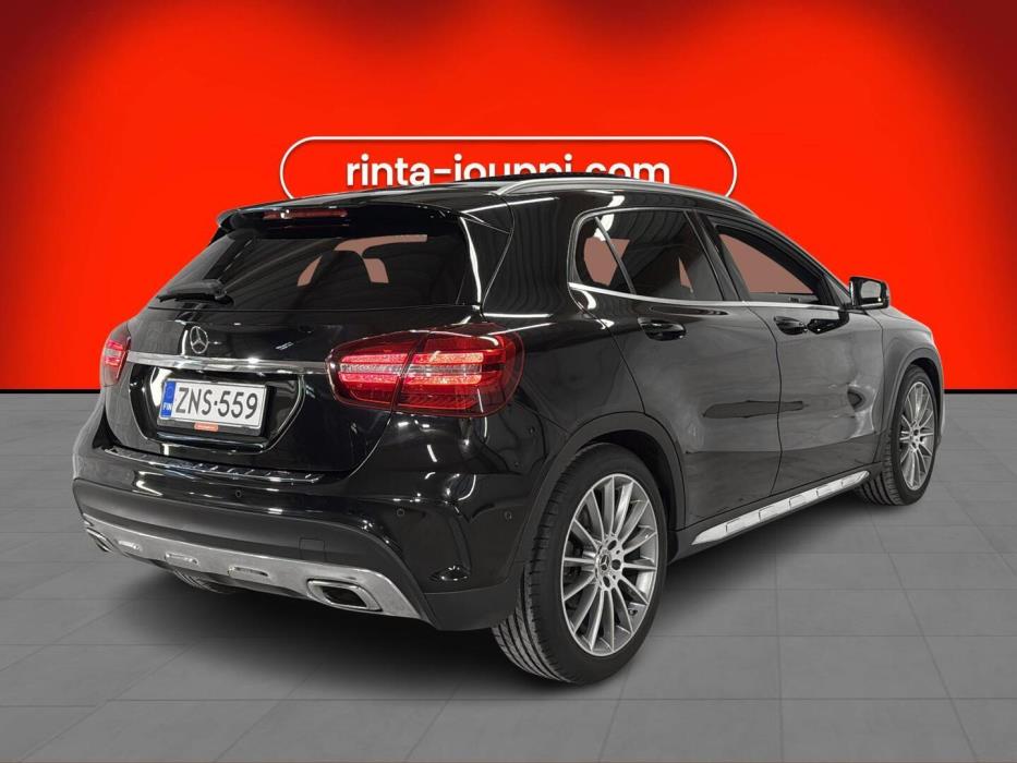 MERCEDES-BENZ GLA 2020